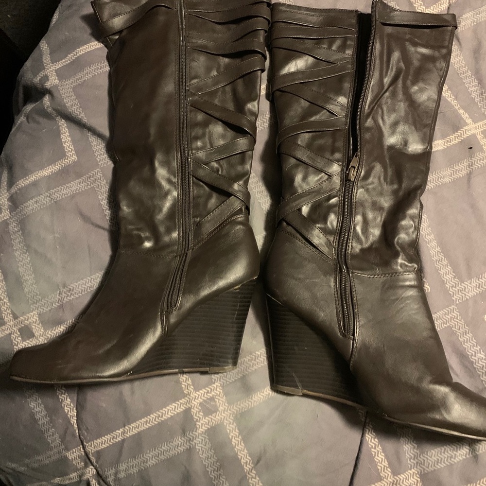 Wedge RUE 21 boots - Picture 2 of 2